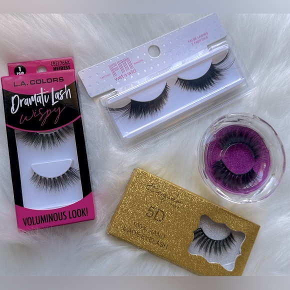 False Lash Bundle - Picture 1 of 9